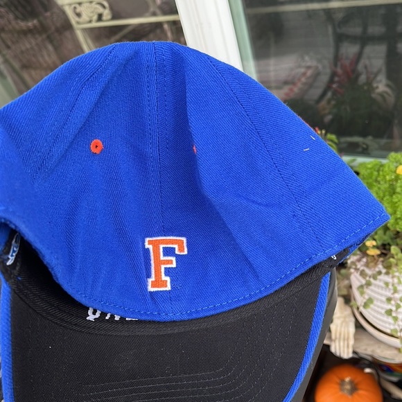 Florida Gators Fitted Hat (Vintage) - Picture 2 of 4